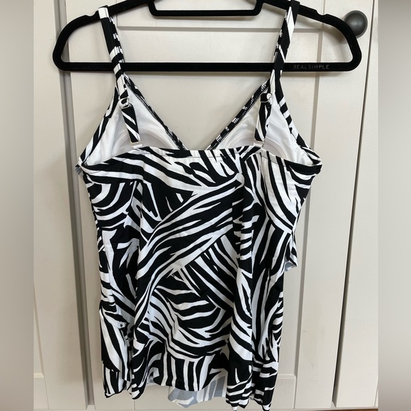 Ruby Ribbon Bora Bora Tankini (Top only) -10 - Picture 2 of 3
